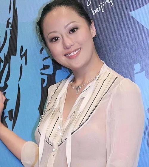 香港章小蕙爆料视频大全,揭秘香港娱乐圈幕后真相  第1张 香港章小蕙爆料视频大全,揭秘香港娱乐圈幕后真相  第1张